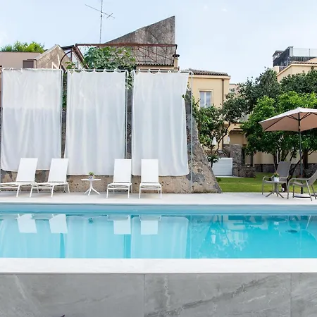 Luxurious With Pool In Apartment *