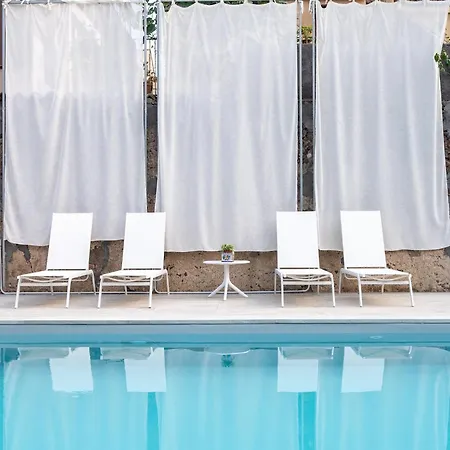 Luxurious With Pool In *