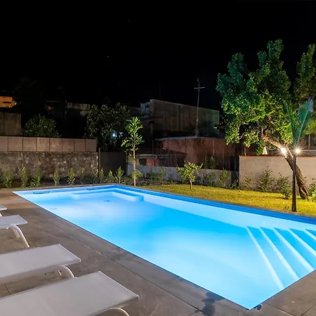 Luxurious With Pool In Apartment *